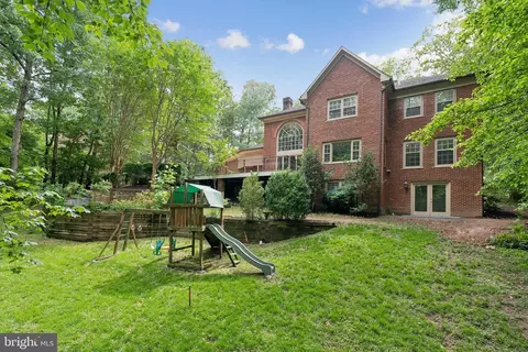 8702 Old Dominion Dr, Mclean, VA 22102 photo 47