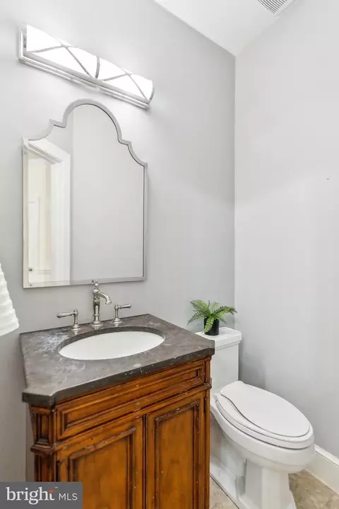 8702 Old Dominion Dr, Mclean, VA 22102 photo 20