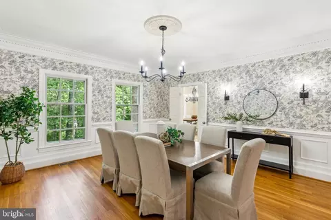 8702 Old Dominion Dr, Mclean, VA 22102 photo 11