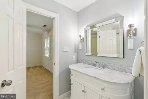 8702 Old Dominion Dr, Mclean, VA 22102 photo 33