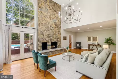 8702 Old Dominion Dr, Mclean, VA 22102 photo 16