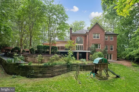 8702 Old Dominion Dr, Mclean, VA 22102 photo 48