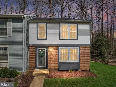 11710 Mossy Creek Ln, Reston, VA 20191