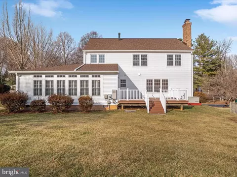 Exterior - 11922 Blue Spruce Rd, Reston, VA 20191 photo 8 of 13
