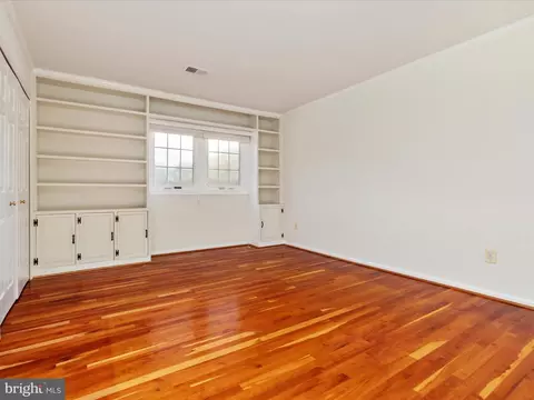 Bedroom - 11922 Blue Spruce Rd, Reston, VA 20191 photo 2 of 3