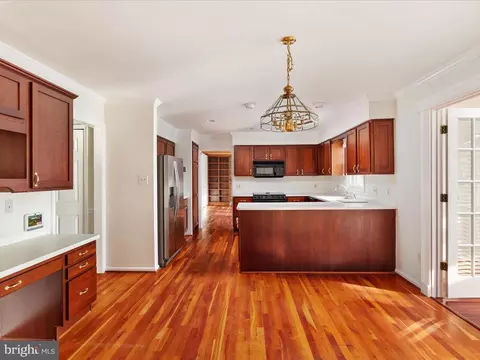 Kitchen - 11922 Blue Spruce Rd, Reston, VA 20191 photo 2 of 3