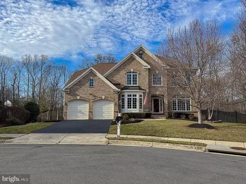 1402 Northpoint Glen Ct, Herndon, VA 20170