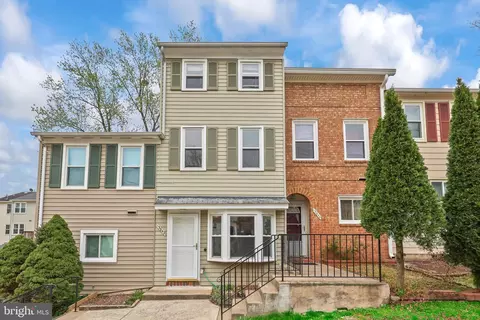 13842 Beaujolais Ct, Chantilly, VA 20151