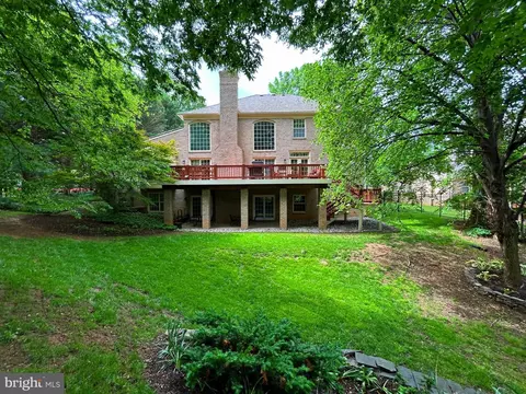 Exterior - 6100 Solitaire Way, Mclean, VA 22101 photo 9 of 10