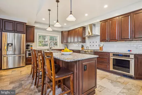Kitchen - 6100 Solitaire Way, Mclean, VA 22101 photo 5 of 5