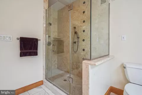 Bath - 6100 Solitaire Way, Mclean, VA 22101 photo 2 of 6