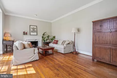 Living - 6100 Solitaire Way, Mclean, VA 22101 photo 4 of 4