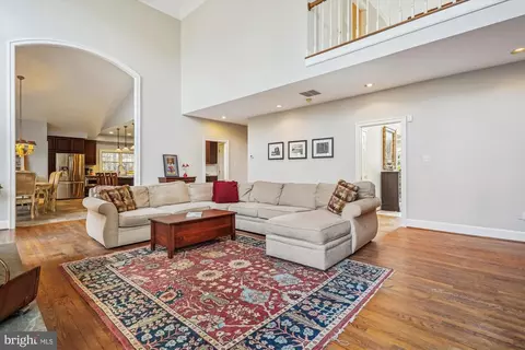 Living - 6100 Solitaire Way, Mclean, VA 22101 photo 2 of 4
