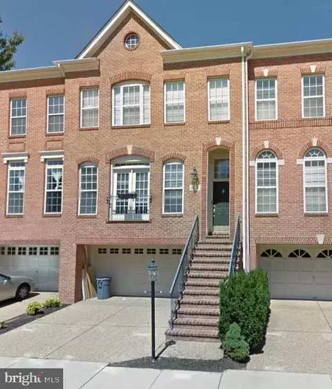 8159 Quinn Ter, Vienna, VA 22180