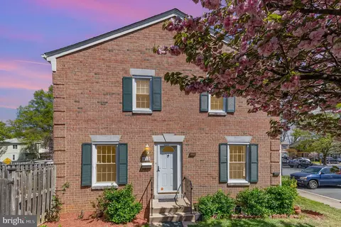 6412 Franconia Ct, Springfield, VA 22150