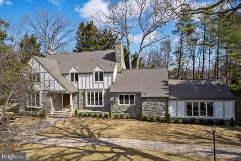 3904 Picardy Ct, Alexandria, VA 22309