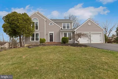 4513 Waverly Crossing Ln, Chantilly, VA 20151