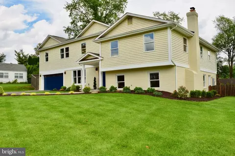 2415 Rocky Branch Rd, Vienna, VA 22181