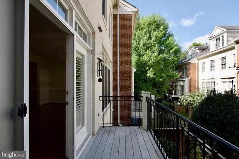 7404 Seneca Ridge Dr, Mclean, VA 22102 photo 17