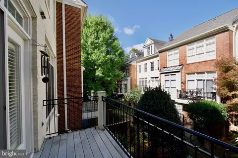 7404 Seneca Ridge Dr, Mclean, VA 22102 photo 16