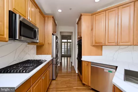 7404 Seneca Ridge Dr, Mclean, VA 22102 photo 10