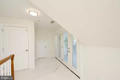 7404 Seneca Ridge Dr, Mclean, VA 22102 photo 31
