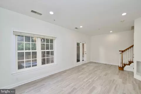 7404 Seneca Ridge Dr, Mclean, VA 22102 photo 36