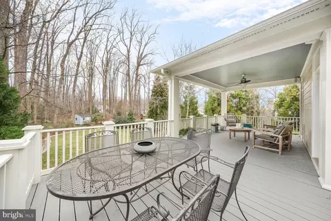 Exterior - 2012 Rockingham St, Mclean, VA 22101 photo 5 of 13