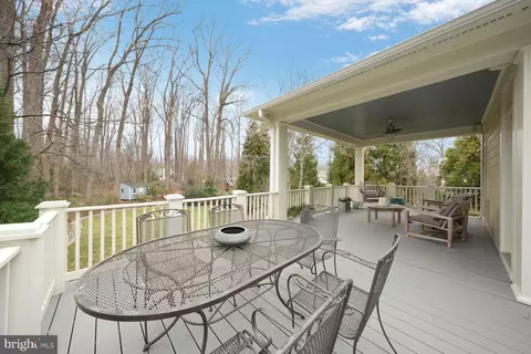 Exterior - 2012 Rockingham St, Mclean, VA 22101 photo 6 of 13