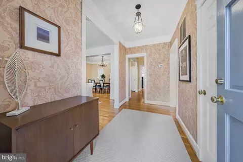Entry Way - 2012 Rockingham St, Mclean, VA 22101 photo 1 of 2