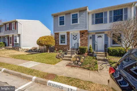 8414 Red Eagle Ct, Lorton, VA 22079 photo 3