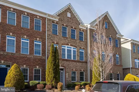 13667 Neil Armstrong Ave, Herndon, VA 20171