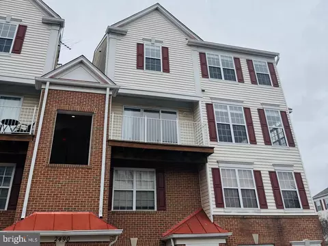 2490 Quick St #301, Herndon, VA 20171