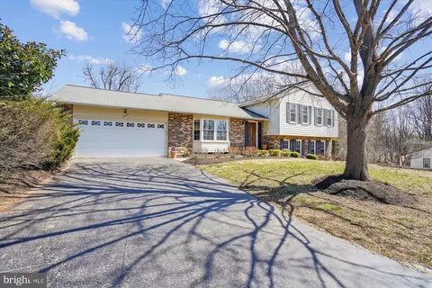 Exterior - 10525 Brevity Dr, Great Falls, VA 22066 photo 1 of 11