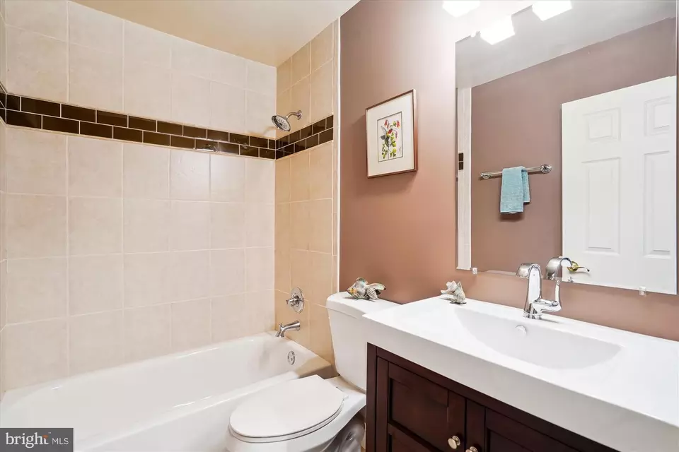 Bath - 10525 Brevity Dr, Great Falls, VA 22066 photo 2 of 3