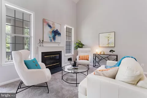 7014 Ellingham Cir #F, Alexandria, VA 22315