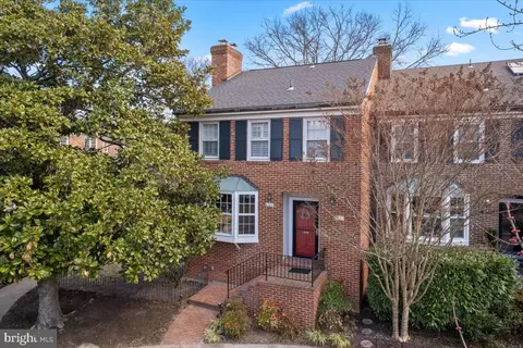 6307 Olde Towne Ct, Alexandria, VA 22307
