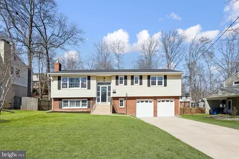 8340 Bound Brook Ln, Alexandria, VA 22309