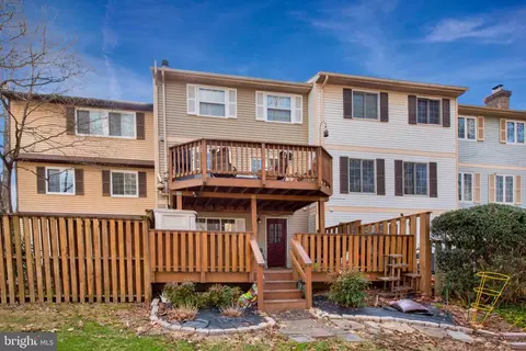 10902 Barton Hill Ct, Reston, VA 20191 photo 28