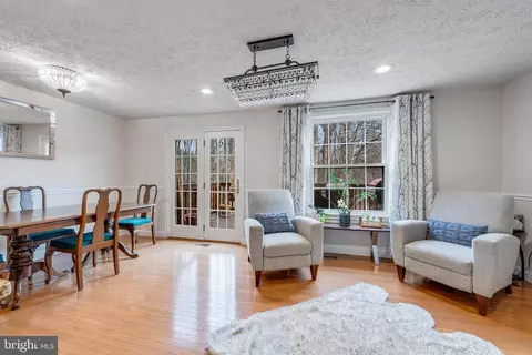 10902 Barton Hill Ct, Reston, VA 20191 photo 11