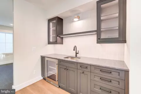 Entry Way - 1806 Dumbarton St, Mclean, VA 22101 photo 10 of 10