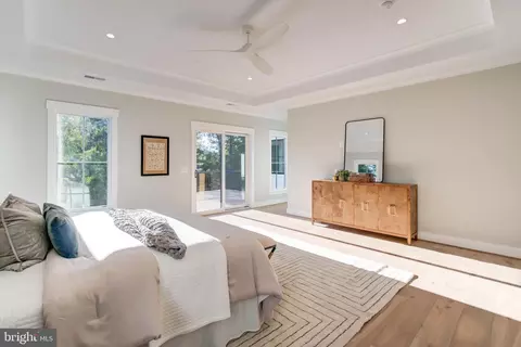 Bedroom - 1806 Dumbarton St, Mclean, VA 22101 photo 2 of 10