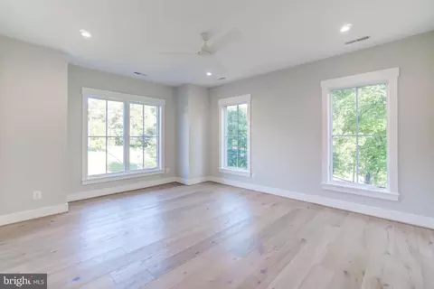 Bedroom - 1806 Dumbarton St, Mclean, VA 22101 photo 4 of 10