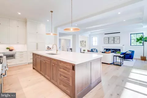 Kitchen - 1806 Dumbarton St, Mclean, VA 22101 photo 4 of 8
