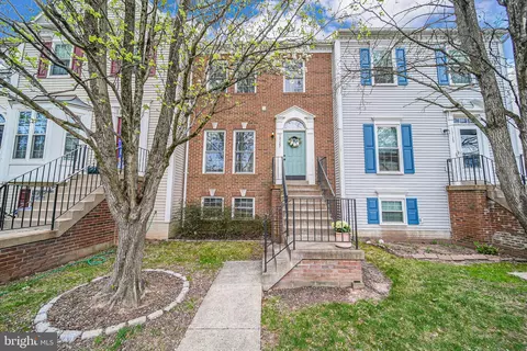 13127 Quail Creek Ln, Fairfax, VA 22033