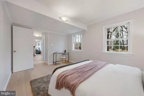 2401 Bugle Ln, Reston, VA 20191 photo 16