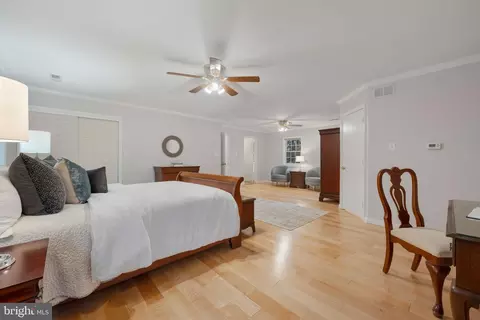 2401 Bugle Ln, Reston, VA 20191 photo 20