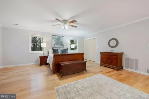 2401 Bugle Ln, Reston, VA 20191 photo 22