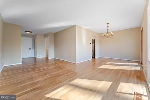 Living - 8317 Mcneil St, Vienna, VA 22180 photo 5 of 8