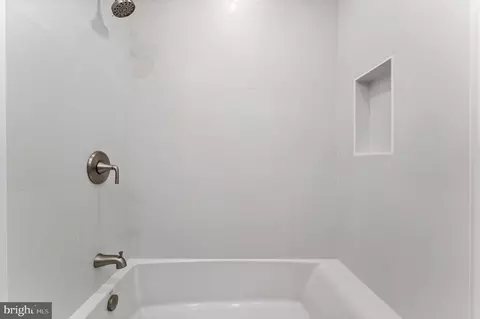 Bath - 8317 Mcneil St, Vienna, VA 22180 photo 2 of 5